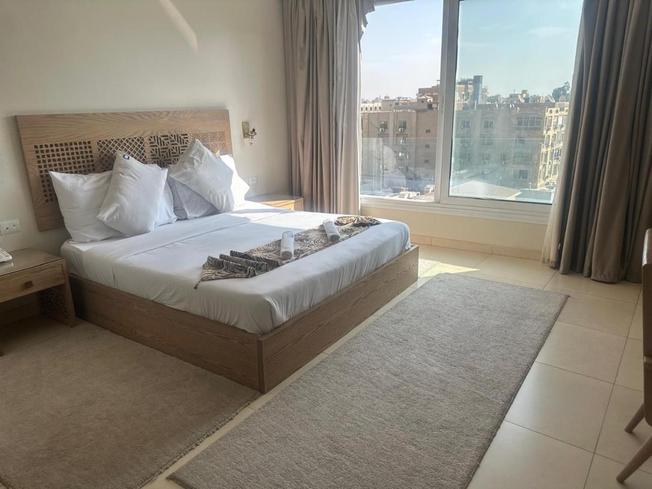 Doudou Pyramids View Hotel Kafrat al Jabal Exterior foto