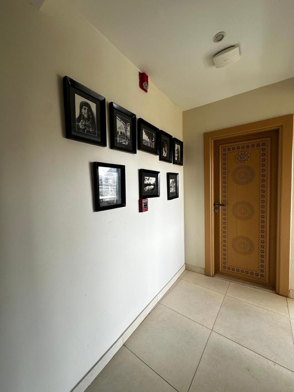Doudou Pyramids View Hotel Kafrat al Jabal Exterior foto